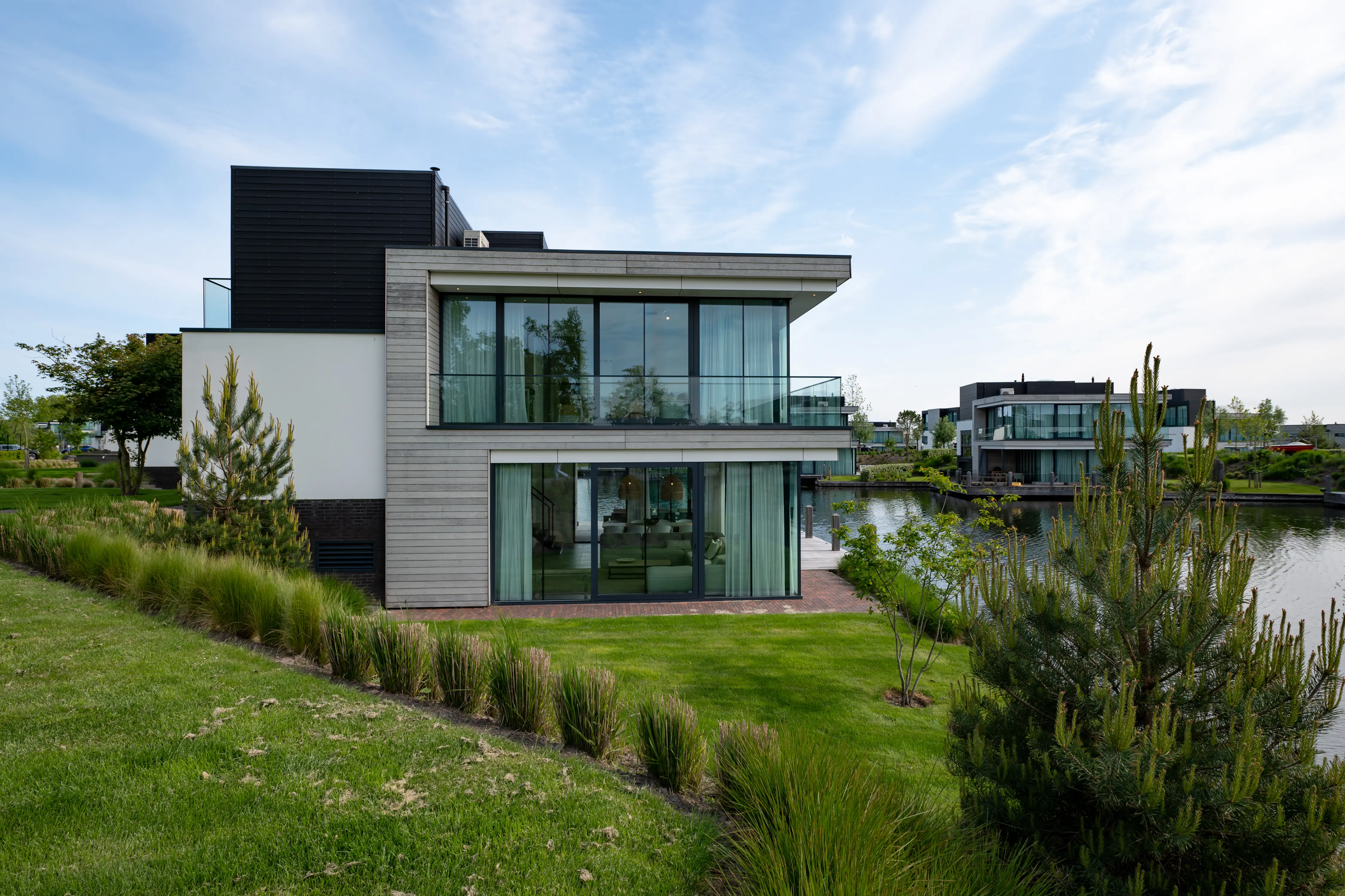 3.SF2023 HARBOUR VILLAS CPW 17 52
